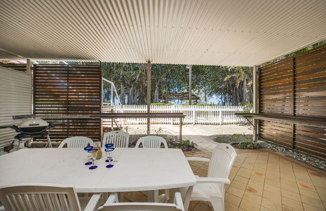 Picnic Bay Apartments Unit 1 - Photo 18