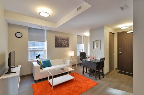 Photo 11 - Lisgar Street Apartments by CorporateStays