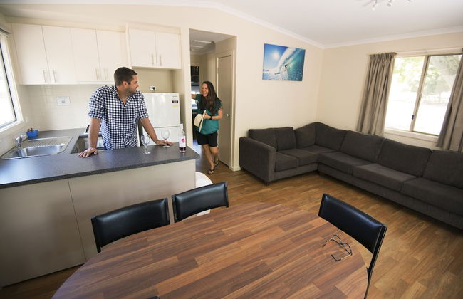 Ball Park Caravan Park - Foto 11