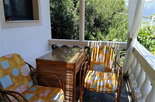 Photo 8 - Relaxing Studio With Veranda 'n Garden
