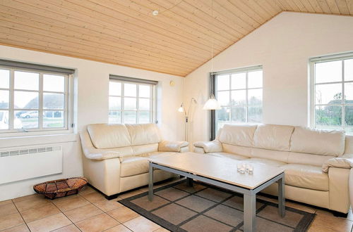 Photo 13 - 8 Person Holiday Home in Ulfborg