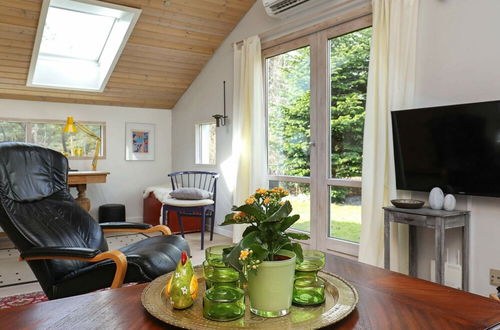 Photo 3 - 6 Person Holiday Home in Blavand