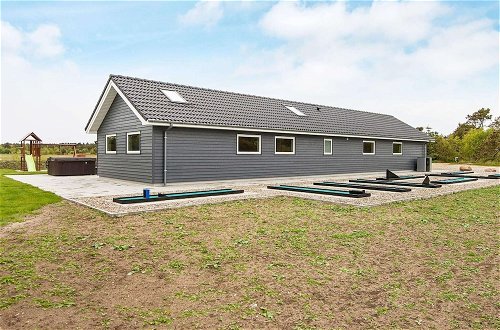 Photo 38 - 10 Person Holiday Home in Romo
