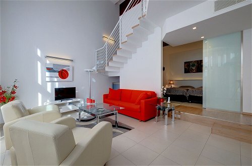 Foto 26 - Duplex Luxury Apartment in Portomaso With Pool