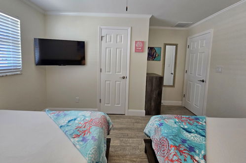 Photo 4 - Coral by the Sea 3054, Sleeps 8, Walk to Beach