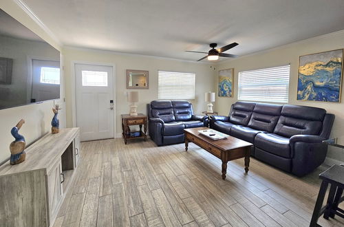 Photo 13 - Coral by the Sea 3054, Sleeps 8, Walk to Beach