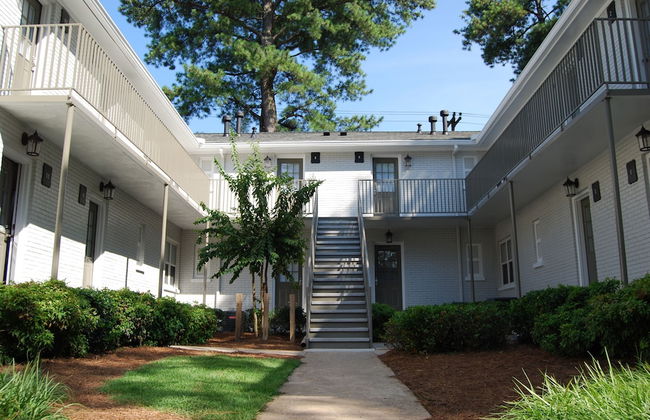 Brookwood Courtyard by BCA Furnished Apt - Foto 26
