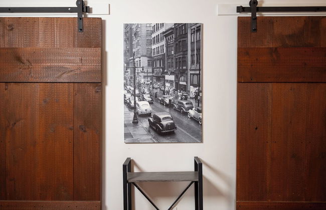 LUXURIOUS Million-Dollar Condo Parking - Foto 32