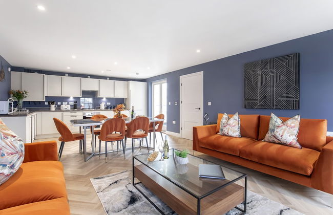 Elliot Oliver - Luxury 3 Bedroom Town Centre Apartment With Parking - Foto 12