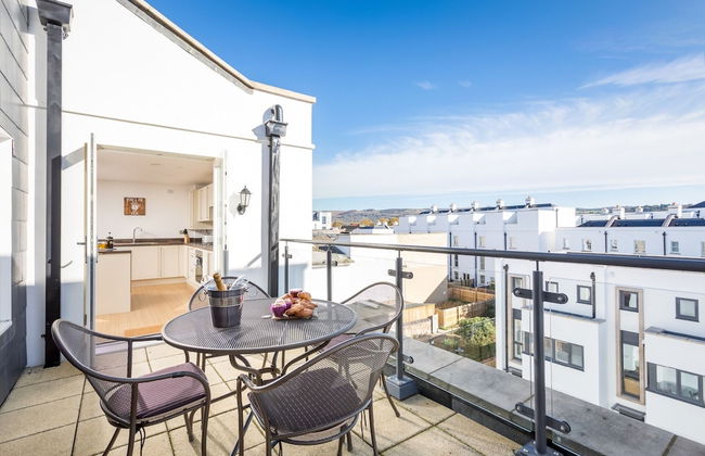 Elliot Oliver - Luxury 3 Bedroom Town Centre Apartment With Parking - Foto 23