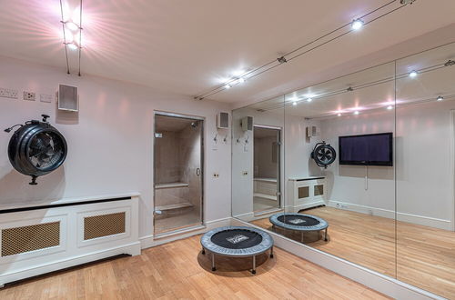 Photo 40 - ALTIDO Stunning 6-bed house near Harrods in Knightsbridge