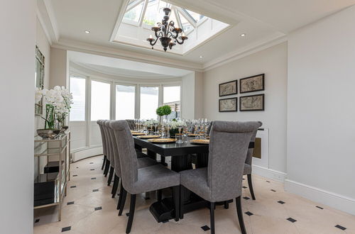 Photo 27 - ALTIDO Stunning 6-bed house near Harrods in Knightsbridge