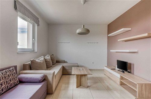 Photo 14 - Charming Apartment in Novalja near Zrče Beach