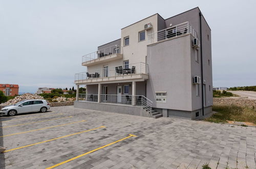 Photo 24 - Charming Apartment in Novalja near Zrče Beach