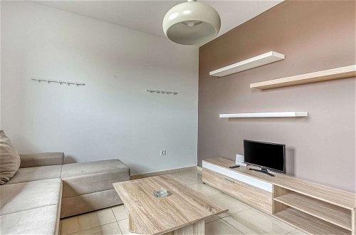 Photo 11 - Charming Apartment in Novalja near Zrče Beach