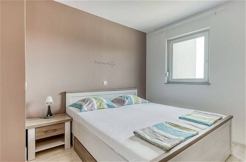 Foto 8 - Charming Apartment in Novalja near Zrče Beach
