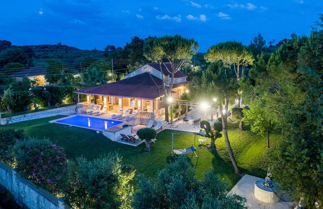 Luxury Dream Villa - Photo 46