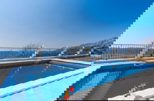 Foto 11 - Villa in Gruda With Swimming Pool