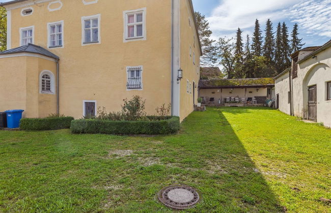 Lavish Castle in Riedenburg with Garden near Lake - Foto 35