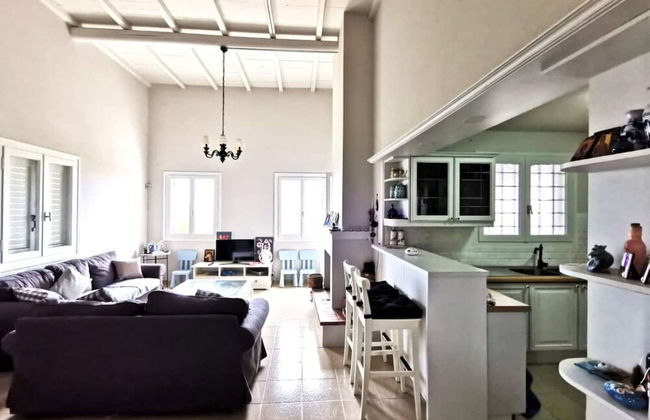Anissaras Luxury Villa - Photo 9