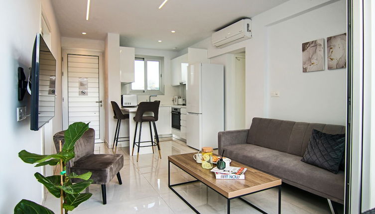 Foto 1 - Phaedrus Living: Seaside Executive Flat Harbour 201