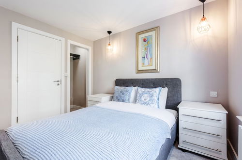 Foto 7 - Stylish 2bed 2bath in Notting Hill