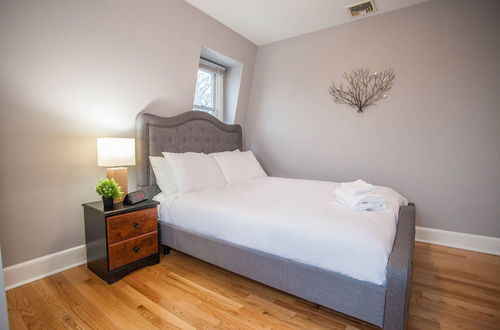 Photo 9 - Sleep10 2 Full Bath 5bed Near Northend & Dowtown