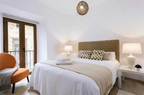 Photo 2 - Cozy Apartment in Great Location 2 Bd. Plaza Nueva II