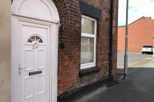 Photo 30 - Welcoming Spacious 2-bedroom House in St Helens