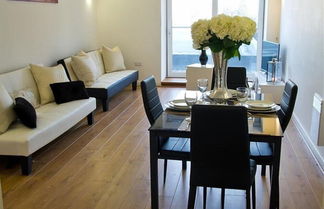 Foto 3 - Icon Becket Apartment