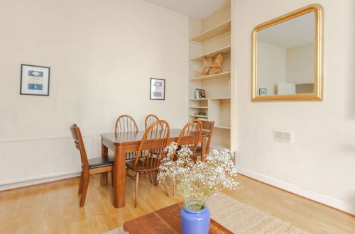 Photo 23 - Newly Renovated 3 Bedroom Apartment in North West London