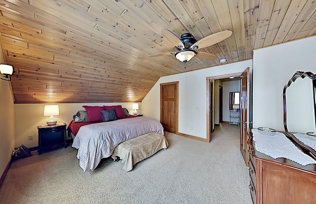 Ravensong Lodge - Photo 5