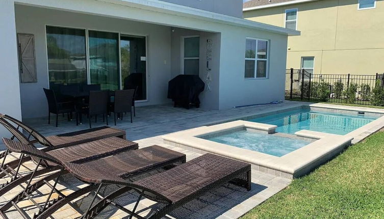 Photo 1 - Amazing 5 Bedrooms House With Private Pool at Encore Resort (7711)