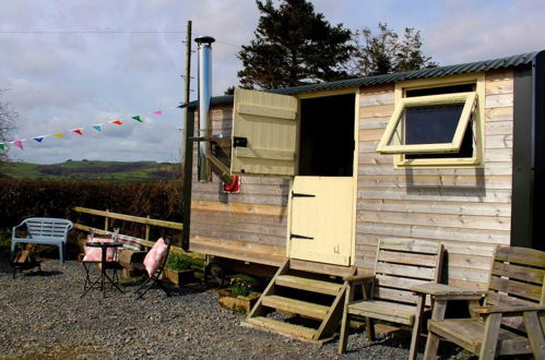 Foto 1 - The Shearer's Hut, a Cosy Shepherds hut