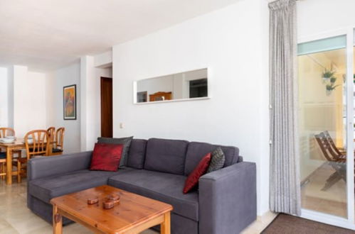 Photo 14 - Apartment - 2 Bedrooms with Pool and WiFi - 107867