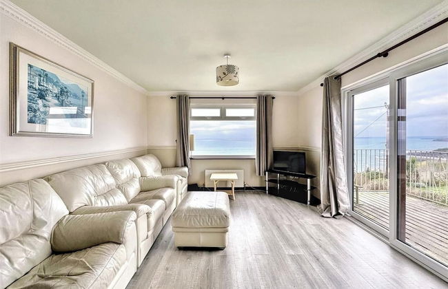 Seaside Escape-sleeps10-family&petfriendly-balcony - Foto 1