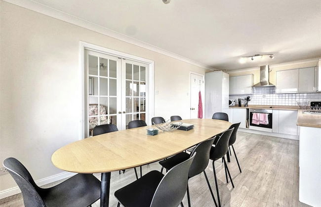 Seaside Escape-sleeps10-family&petfriendly-balcony - Foto 17