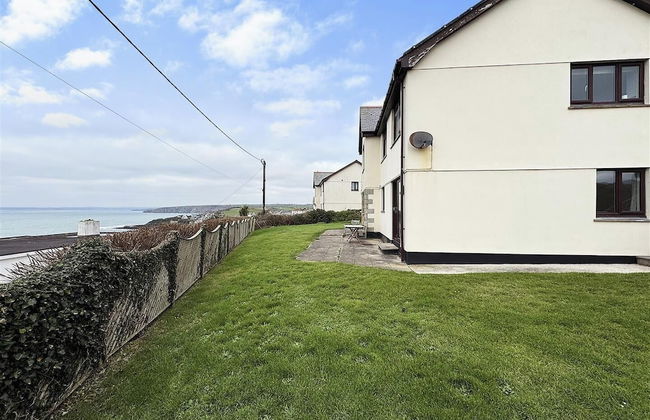 Seaside Escape-sleeps10-family&petfriendly-balcony - Foto 21