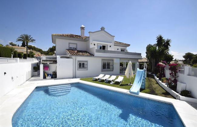 Fabulous Villa 200 M From Beach - Photo 1
