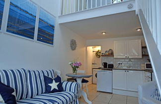 Photo 1 - Charming 1-bed Cottage in Pembroke Close to Castle