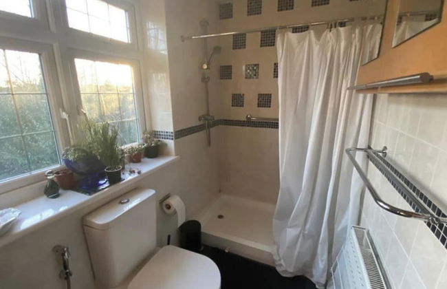 2-bed Apartment in High Wycombe Private Garden - Foto 11