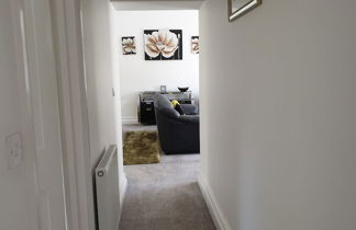 Photo 2 - Yew Tree Apartment One Ryde