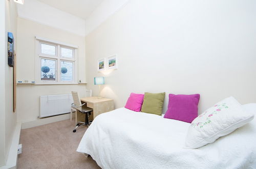 Foto 2 - Queens Gardens - Large and Colourful 3 Bedroom Apartment in Bayswater