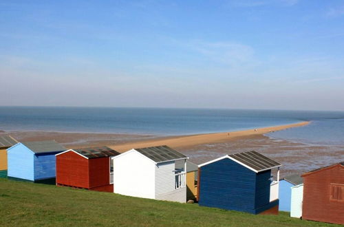 Foto 14 - Beachfront Retreat With Panoramic Views Of The Bay