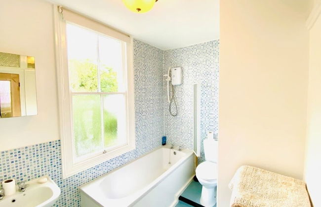 Beachfront Retreat With Panoramic Views Of The Bay - Foto 10
