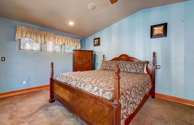 Stunning Forest Retreat - Walk to Upper Truckee River! - Foto 6