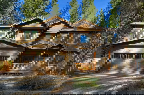 Foto 41 - Stunning Forest Retreat - Walk to Upper Truckee River!