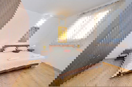 Photo 12 - Modern Apartment With big Roofed Terrace, Garden, Near the Sea