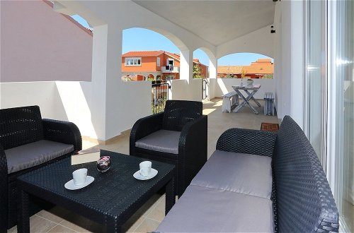 Photo 8 - Modern Apartment With big Roofed Terrace, Garden, Near the Sea