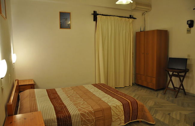 Michalis Apartments near the beaches with sea view - Photo 10